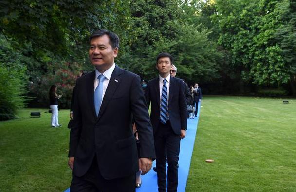 深扒！中国最神秘富二代，27岁百年豪门足球俱乐部主席张康阳