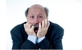 脱发的原因有哪些快点进来看看吧,出现这两种脱发别慌一招帮您搞定