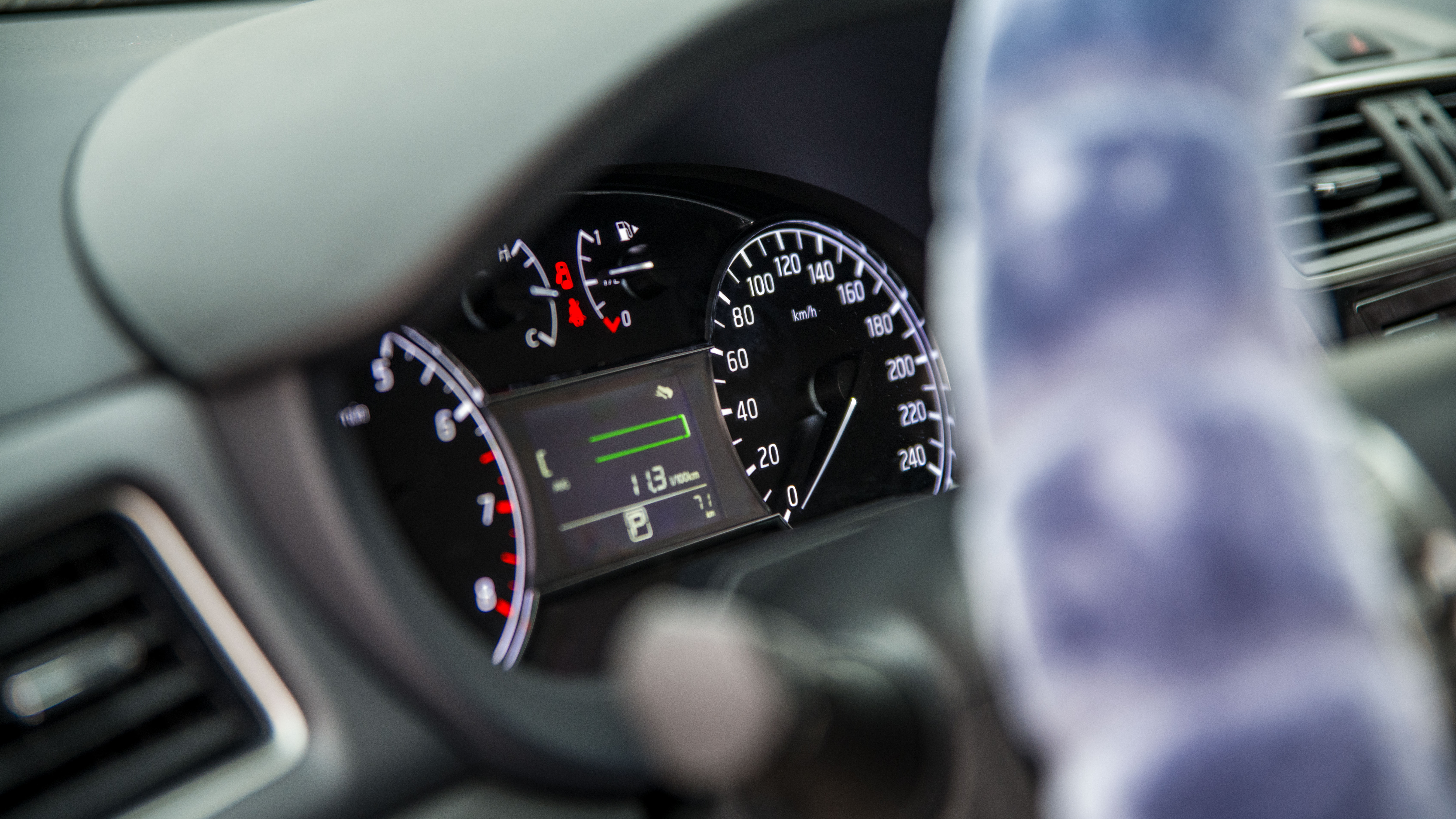 骐达拍的行车风景,骐达下雪天