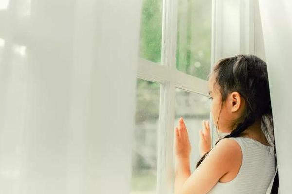 孩子比较害羞腼腆怎么办,孩子害羞不敢表现自己怎么引导