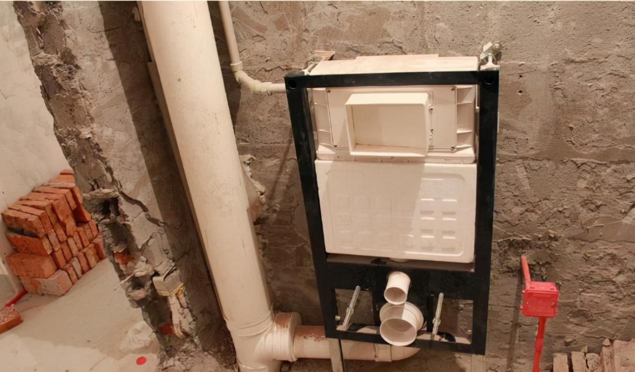 马桶底部一圈经常发霉发黑?试试老师傅教我的5个办法,烦恼消散