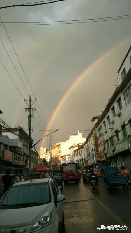 下雨了下雨了仿照儿歌写一句话,下雨了下雨了下雨了歌词试听