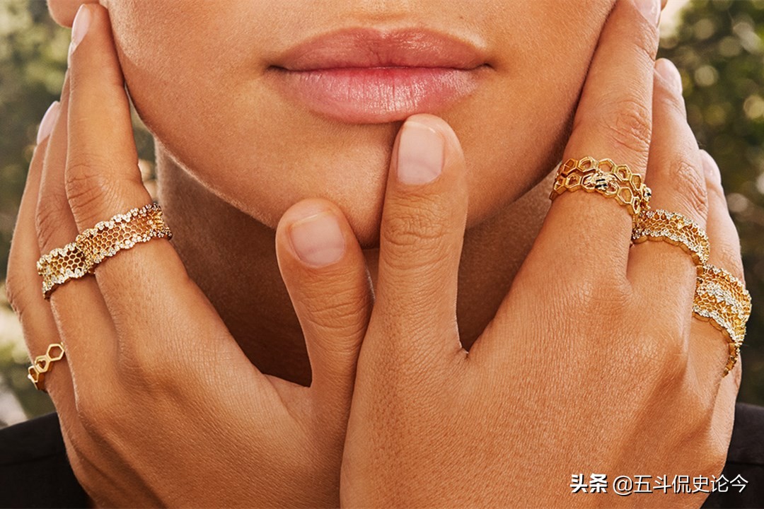 印度武器掌心虎爪,印度发明女性防身神器