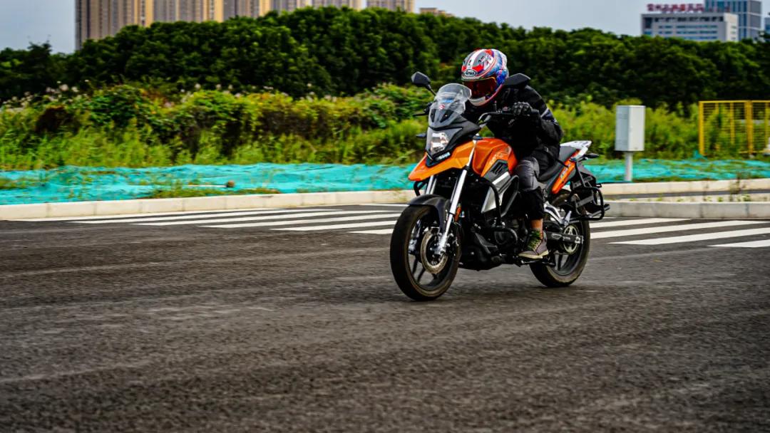 零百加速6秒感受,赛科龙rx1s零百加速多少