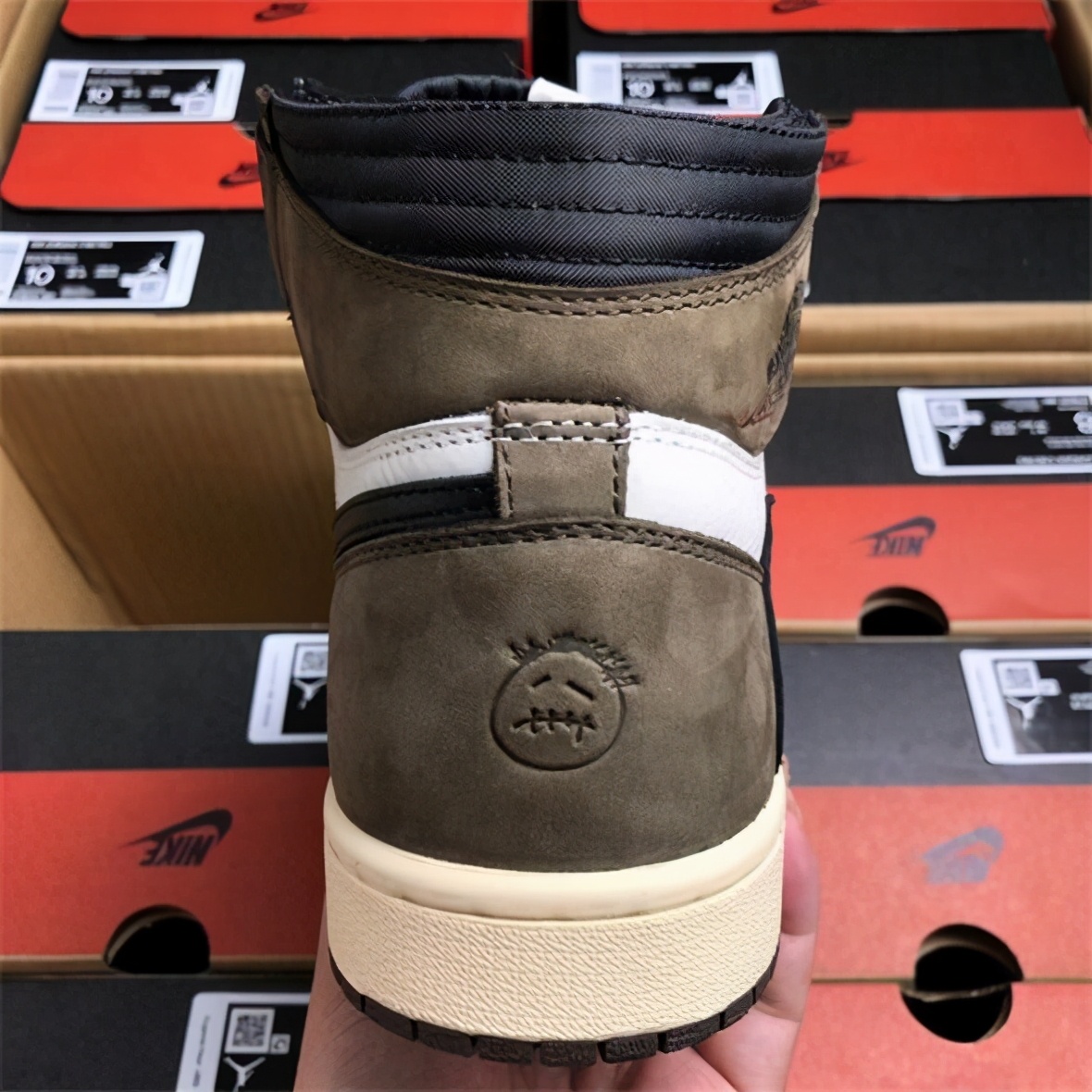 aj1鞋迷必入的三双高颜值aj1球鞋,nikeaj1黑粉脚趾如何辨真假