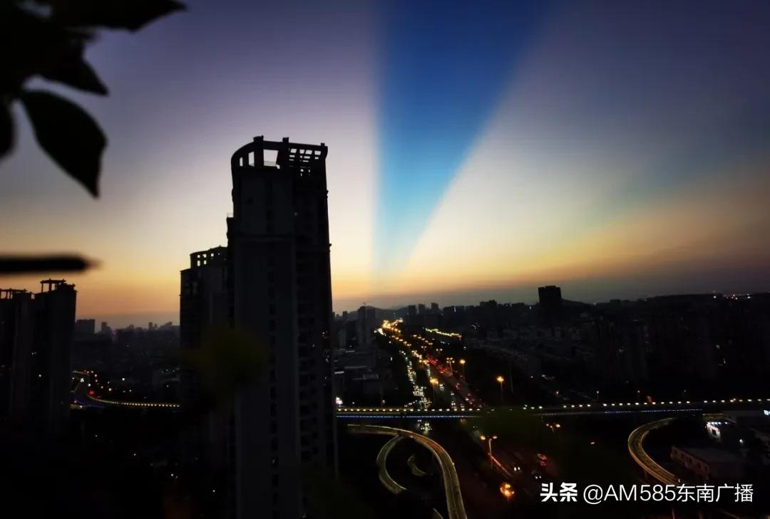 绂忓缓澶滄櫙鑸媿闇囨捈澶х墖,绂忓缓澶氬湴鍑虹幇缁濈編鏅氶湠鐓х墖