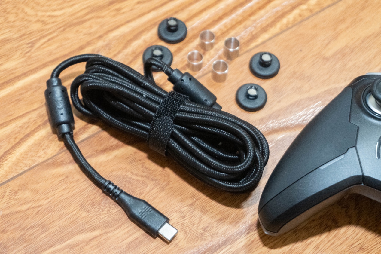 不负精英之名北通宙斯精英版手柄,北通宙斯精英手柄体感瞄准