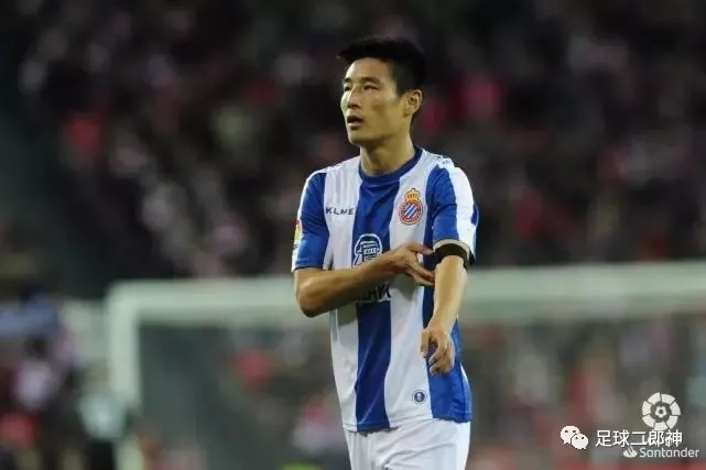 武磊国家队发布会秀西语,武磊讲西语