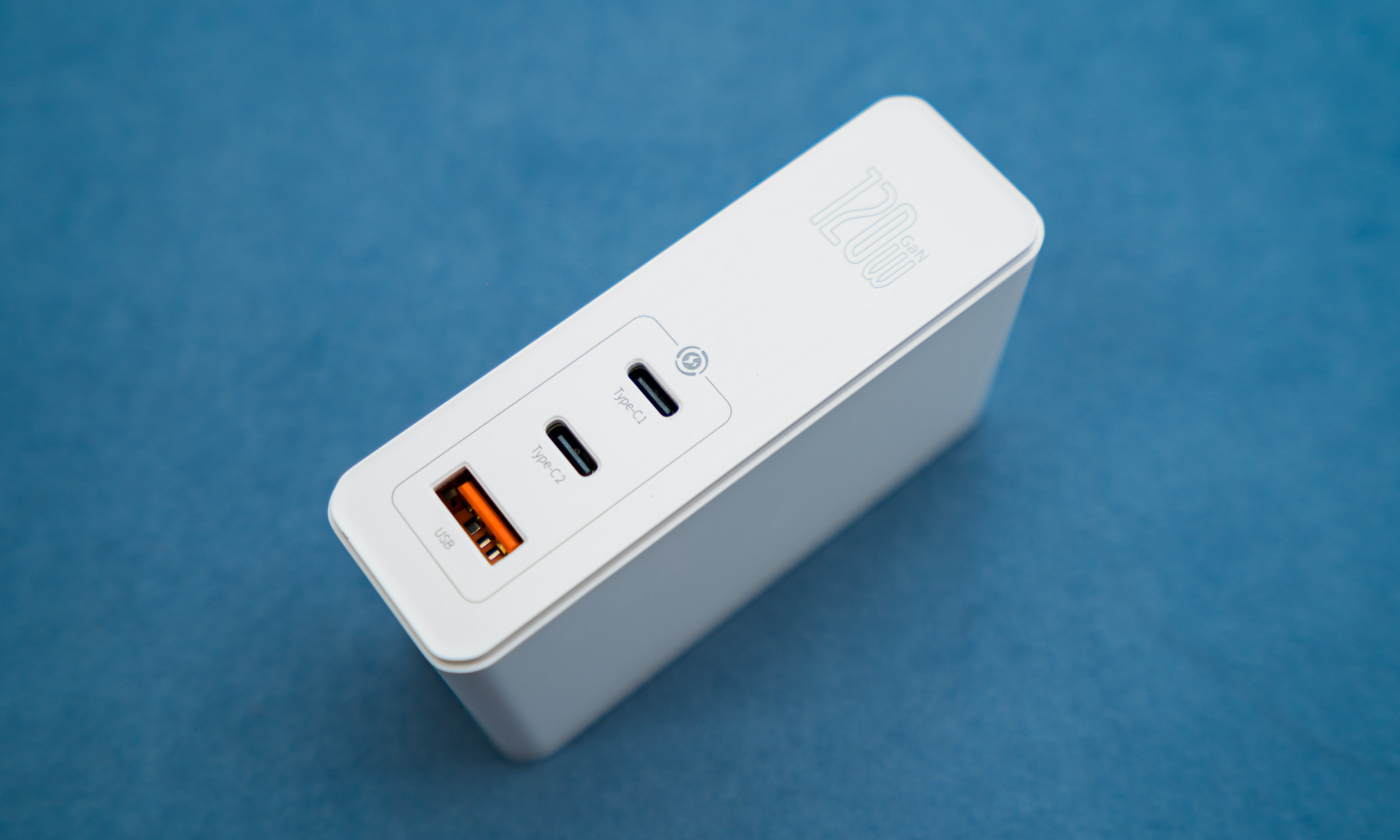 macbookpro16英寸使用教程,倍思氮化镓100w充苹果电脑