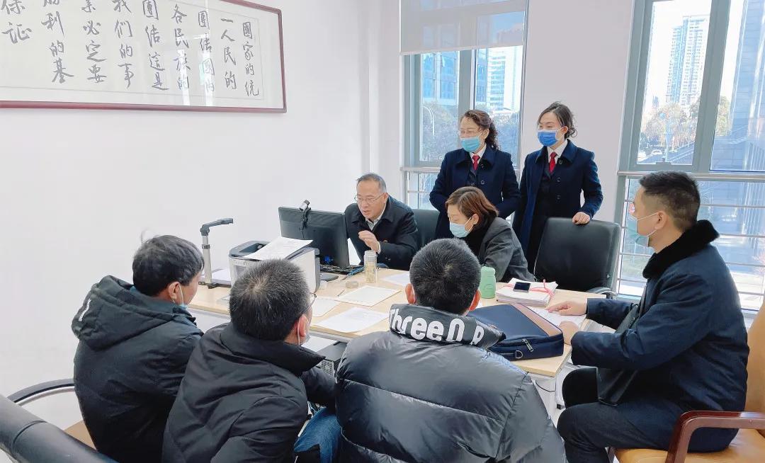 公司一直拖到一审二审怎么办,企业不服仲裁起诉我如何应诉