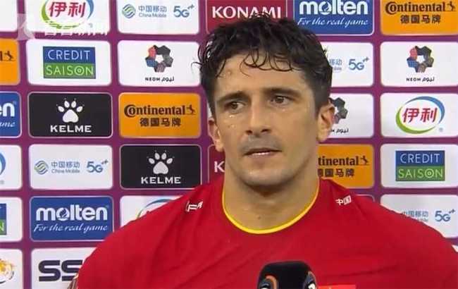 国足归化球员不受重用,国足归化的球员一点用没有