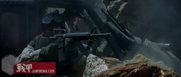 美国黑鹰战机坠落视频,解密经典黑鹰坠落