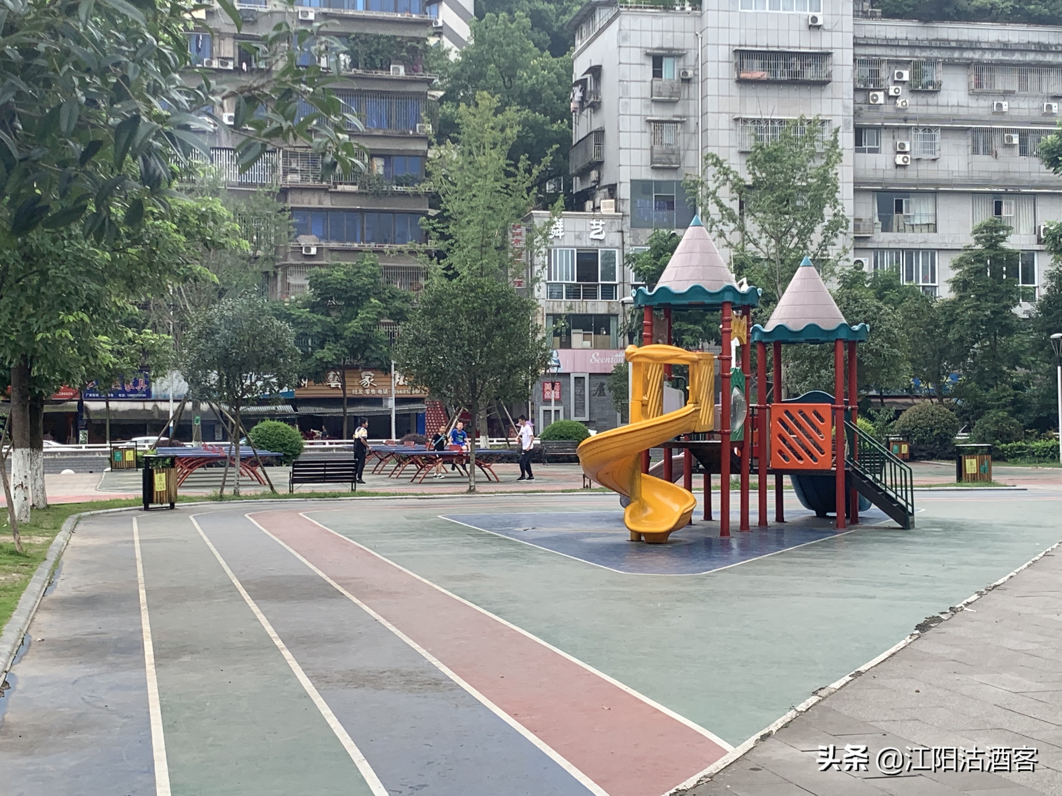 怀念1986年篮球场,回忆小时候的灯光球场