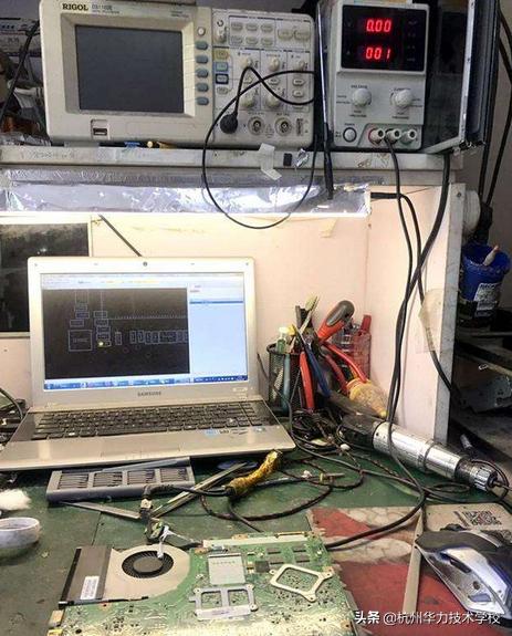 华硕笔记本维修不显屏,维修华硕手提电脑上海