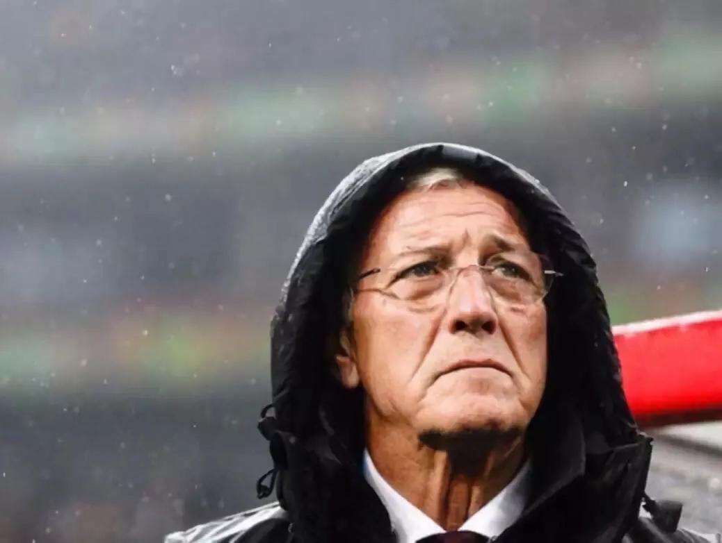 里皮超过十次崩溃！国足没救了？