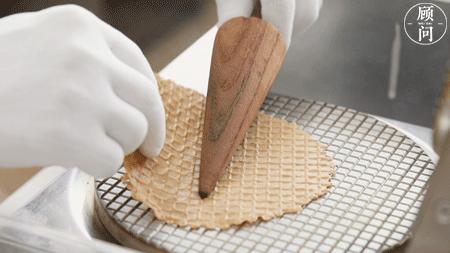 转圈圈的冰淇淋,旋转大转盘冰淇淋