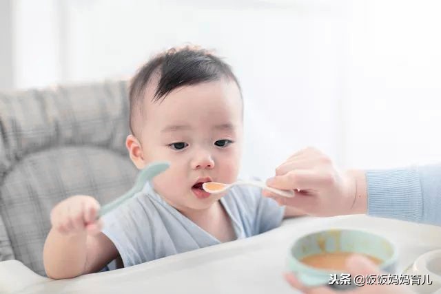七个月宝宝怎么喂养辅食,7个月宝宝应该解锁哪些辅食