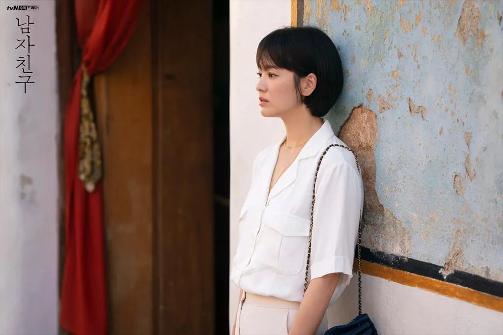 “别看了，你买不起”丨我在奢侈品店，看到了人间真实