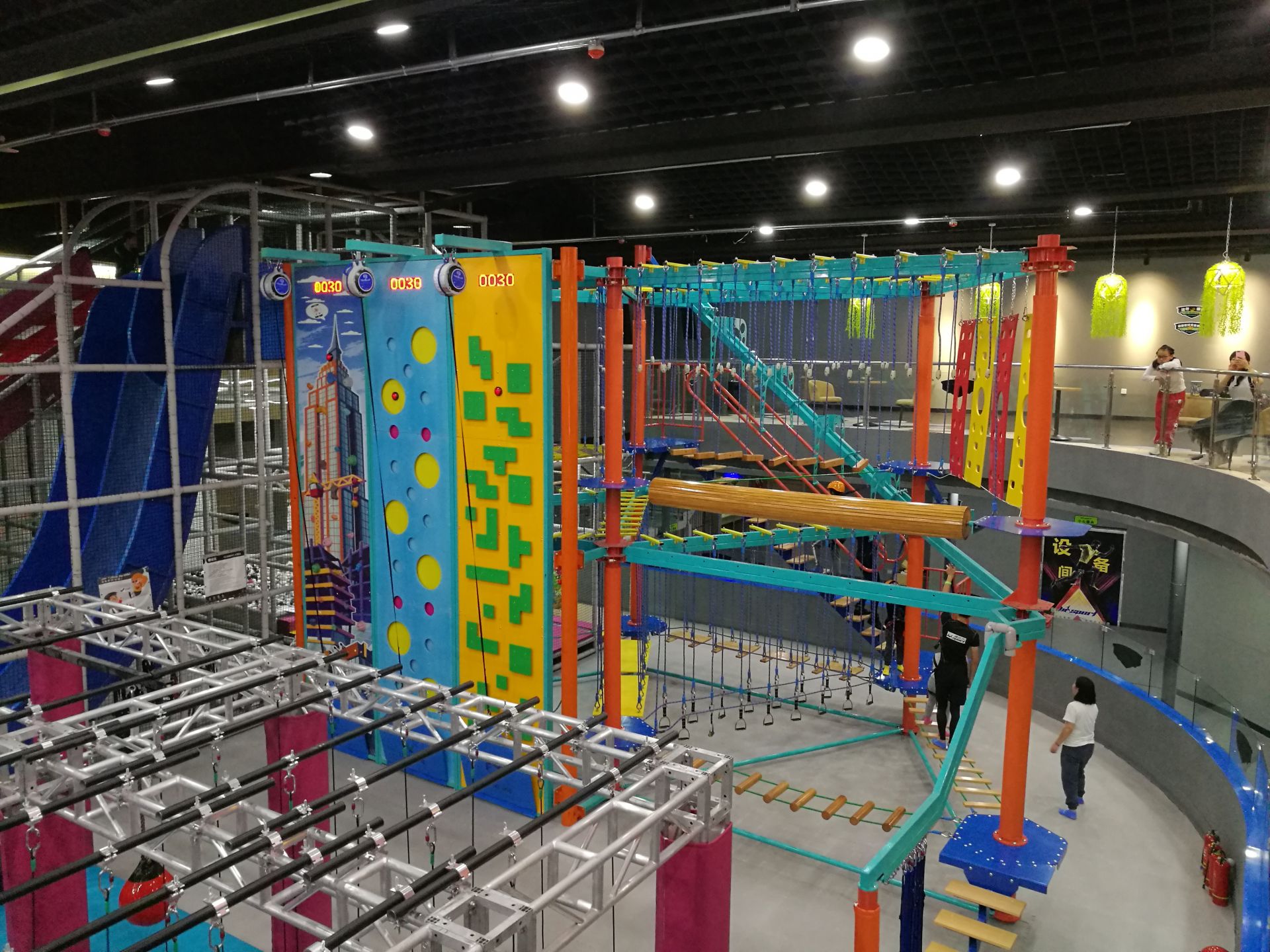 德百奥莱广场店庆,德百奥莱