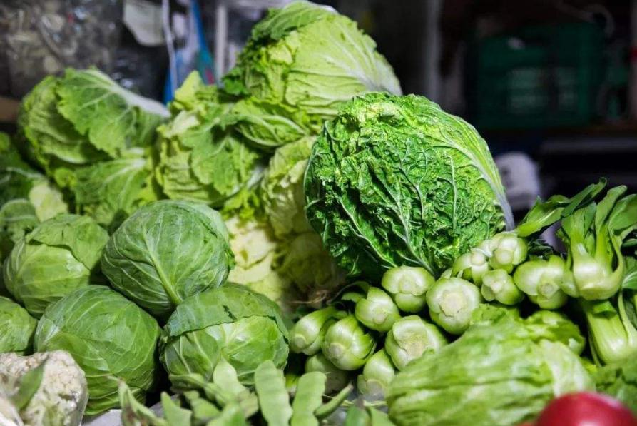 青菜长虫不喷杀虫剂,青菜上长了虫子不打药怎么办