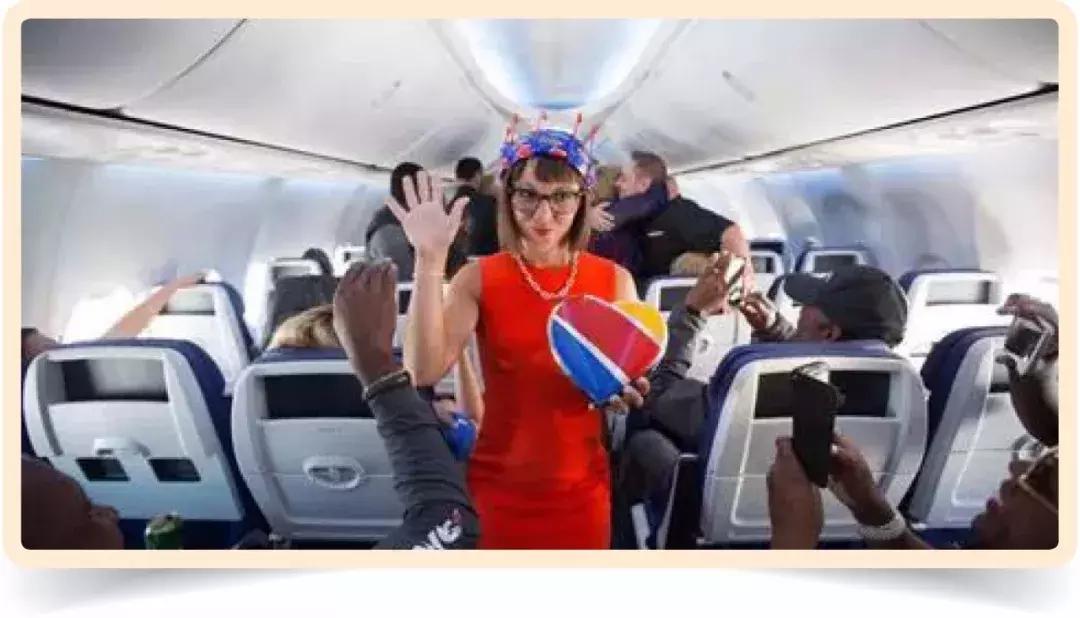 坐飞机见过这么漂亮的空姐吗,空姐坐飞机的奇葩经历
