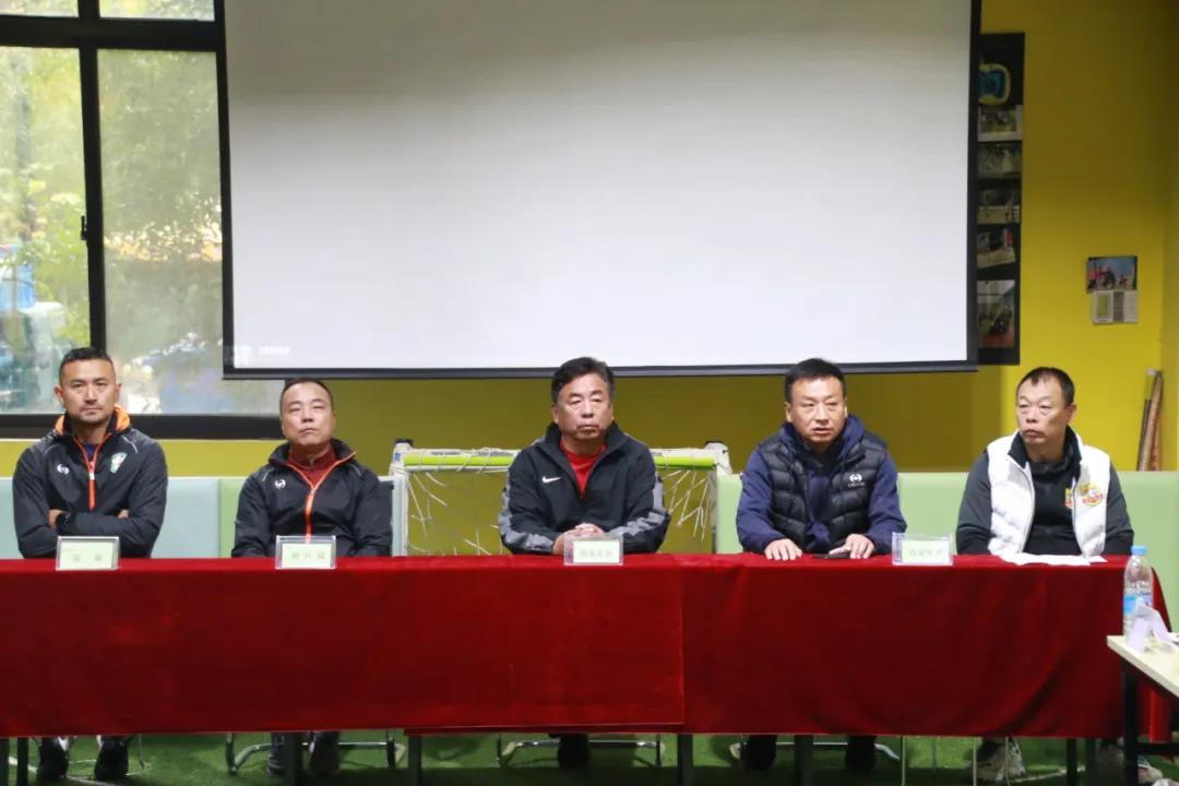 2018年足球教练培训通知,2018西安足球教练培训