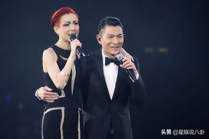 在线宠粉的孙燕姿，口碑不输那英，成就压倒郑秀文