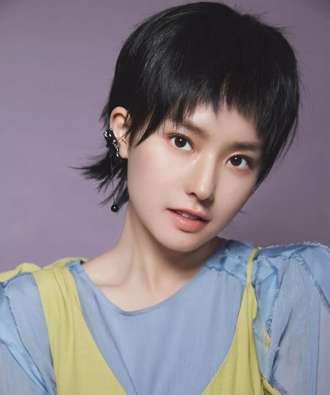 新年发型推荐齐肩发发量多,30-40岁适合发型男士圆脸发质细软