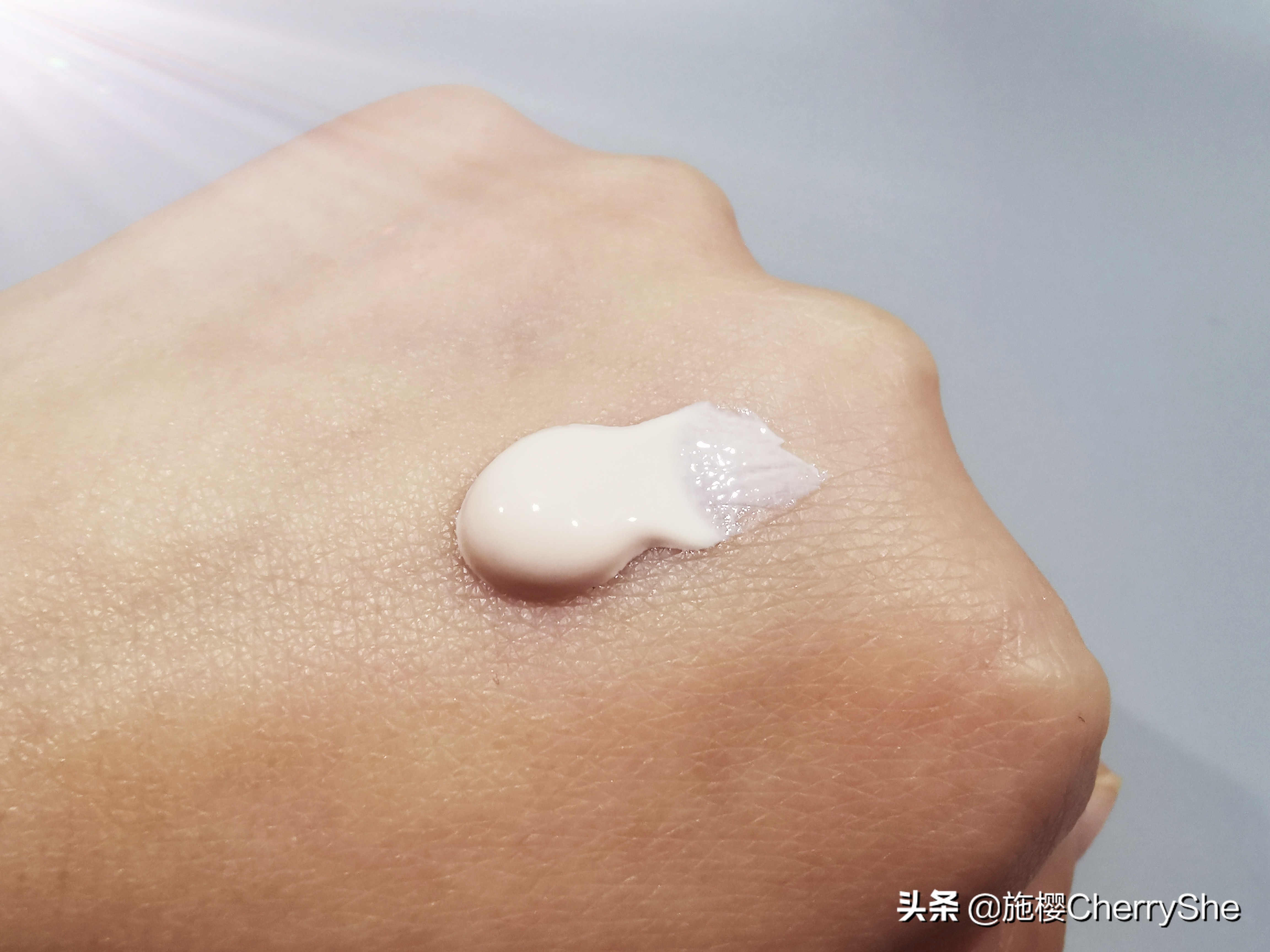 适合油皮防晒效果比较好的防晒霜,十大公认好用的防晒霜油皮