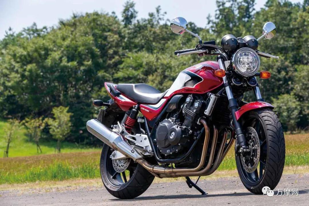 外媒评选十佳紧凑型轿车,400cc车型年度人气排名