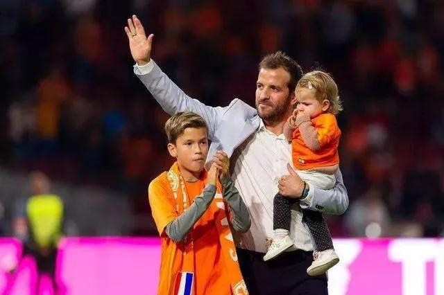 荷兰橙色的记忆,荷兰足球徽章