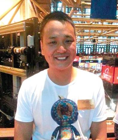 窦立国开着奔驰送快递的逆袭人生,窦立国开什么奔驰