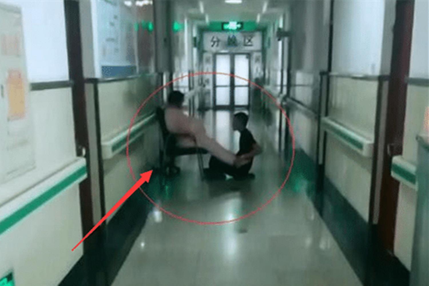 妻子临产丈夫这样做大快人心,老婆临产老公这样做大快人心