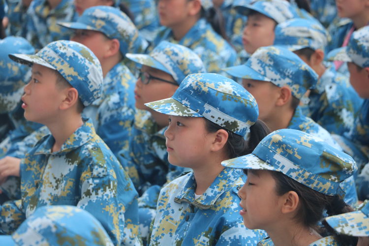 青春在磨砺中成长新高一军训,青春飞扬军训