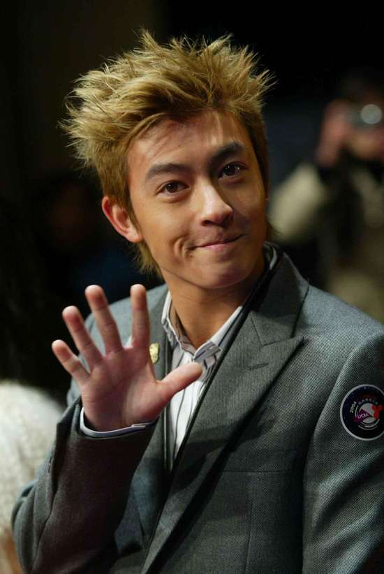 陈冠希谢霆锋对比照片,陈冠希与谢霆锋近照对比