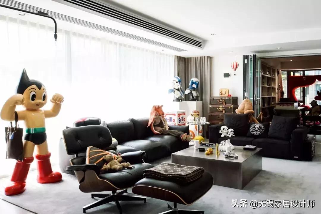 他在西湖边买200㎡豪宅，4年不住人，堆满的玩具总价超房子