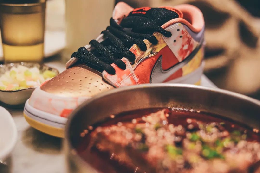 从台前到幕后，四位业内人士带你解析这双食神DunkSB