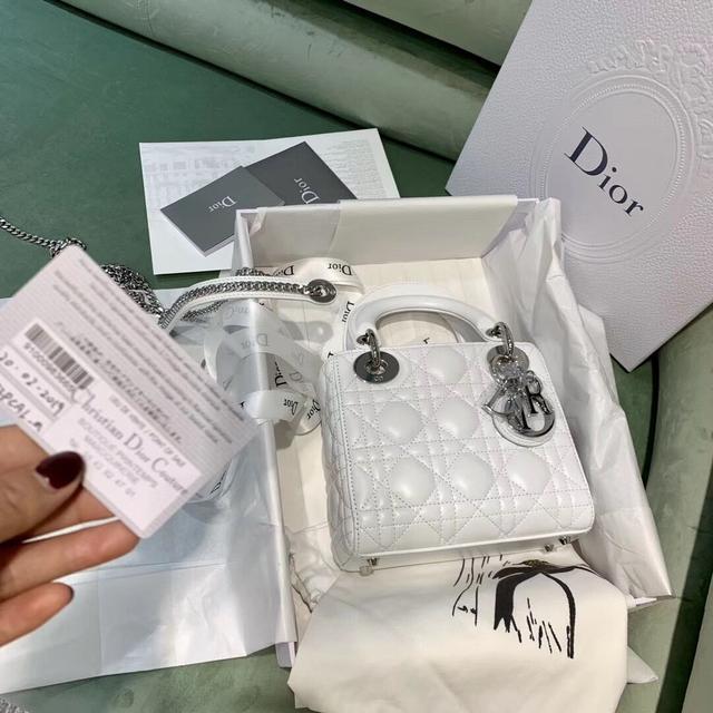 暗访全球最大假包,广州lv包包记者暗访