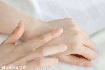 泫雅雪莉知乎,泫雅韩国校园