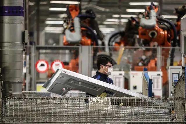 鍗庢櫒鍜屽疂椹幇鍦ㄧ殑鎯呭喌,鍧愭嫢瀹濋┈