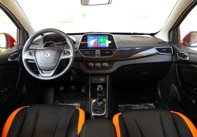 新宝骏车mpv6座,七座mpv新宝骏