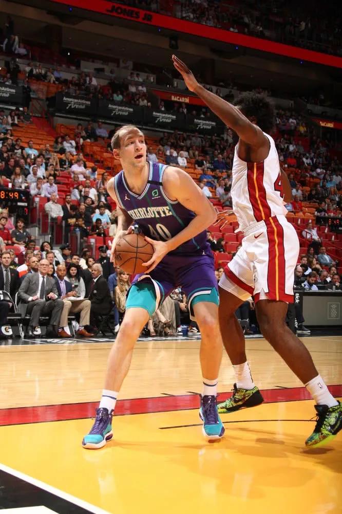 体坛十大巅峰运动员,中国体坛三大风云人物是谁