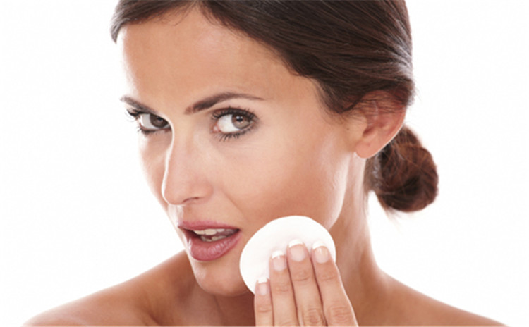 什么样的粉扑上底妆好用,想要妆效好用干粉扑还是湿粉扑