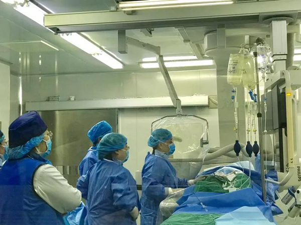 长治市人民医院成功完成一例颅内静脉支架植入术