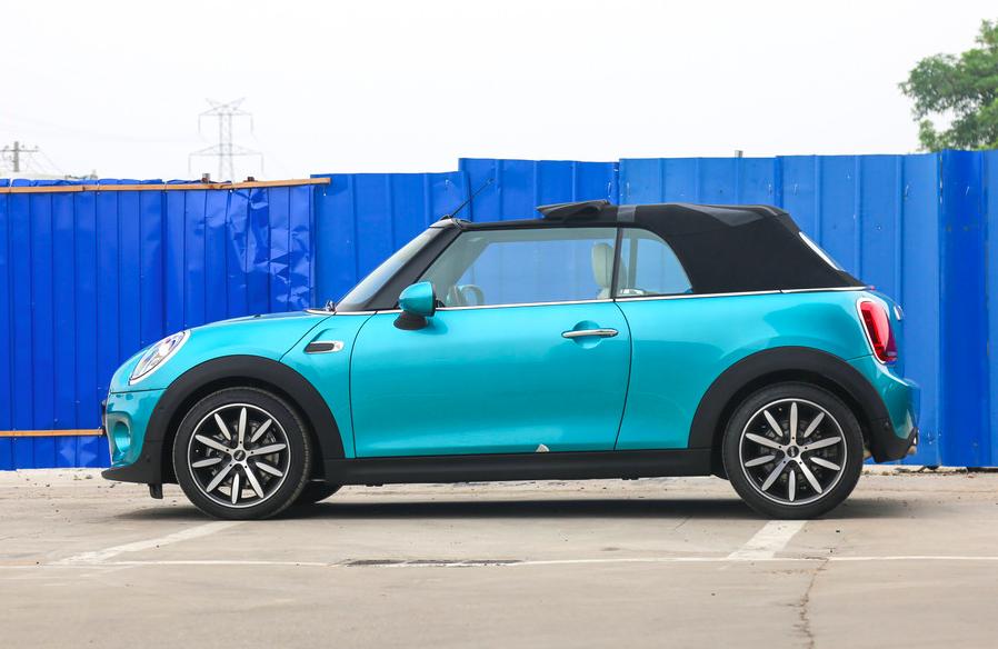 哪款四座敞篷车性价比最高,这三款豪华中大型轿车值得拥有