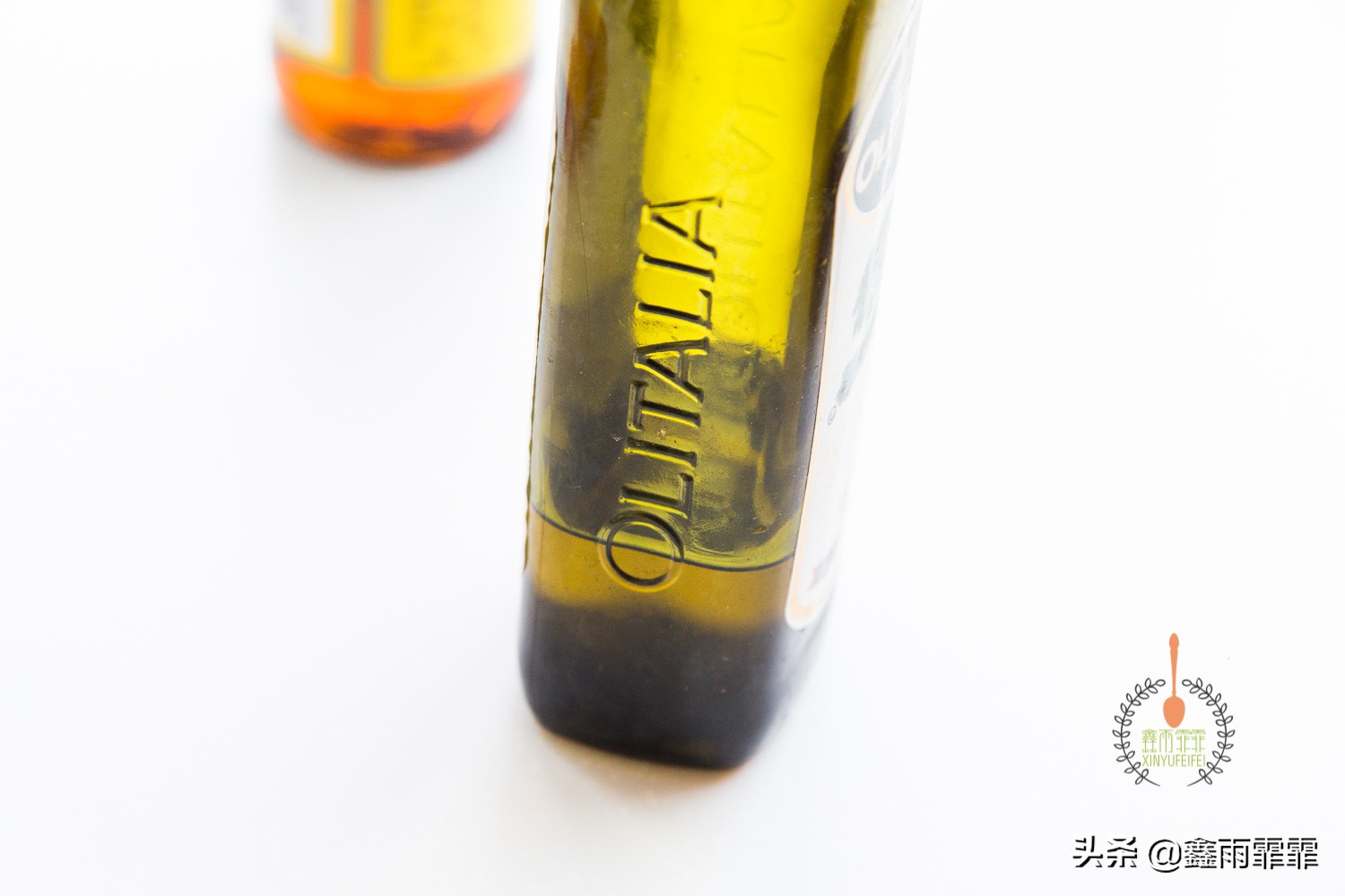 食用油造假的实拍视频,食用油造假