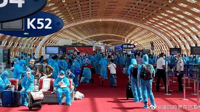 黑人球星拒绝下跪，球衣销量暴涨