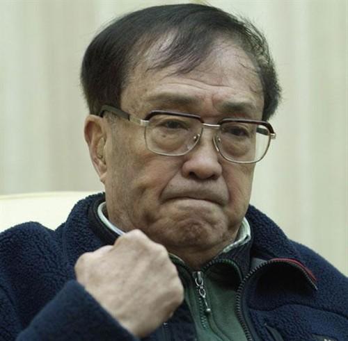 捧红姜文潘虹的谢晋，85岁去世被恶意*谤诽**，83岁遗孀见到人性之恶