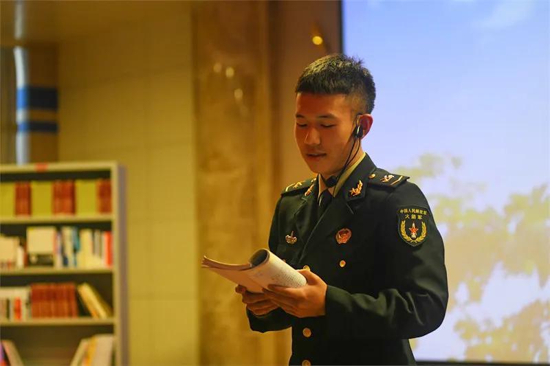 告白是为了表达爱意,告白是为了表明心意