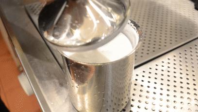 传说中的粉钻茶来了，全西安的女娃都被撩到了